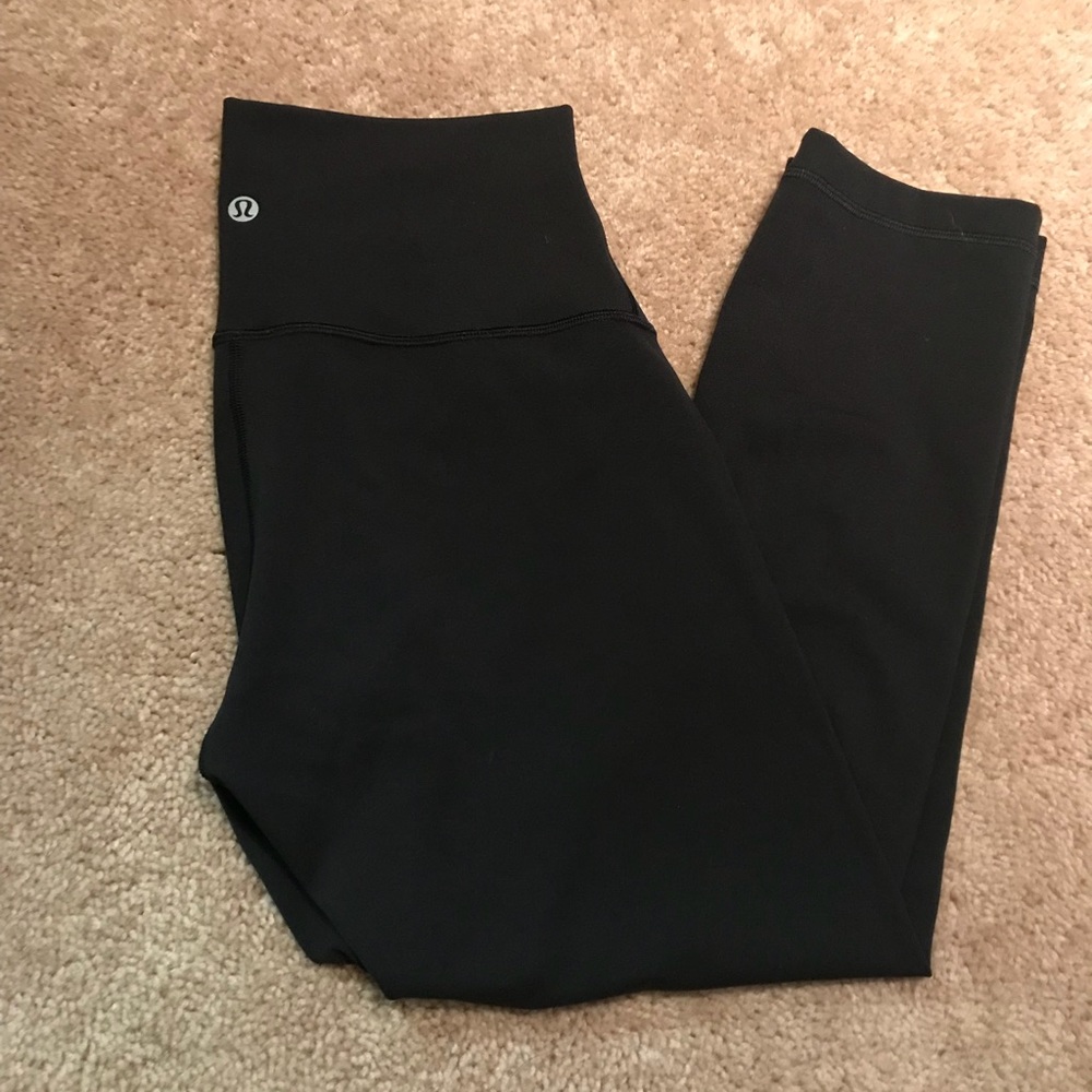 Lululemon wonder under crop pants